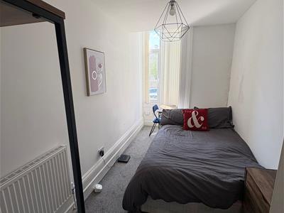 Picture 7